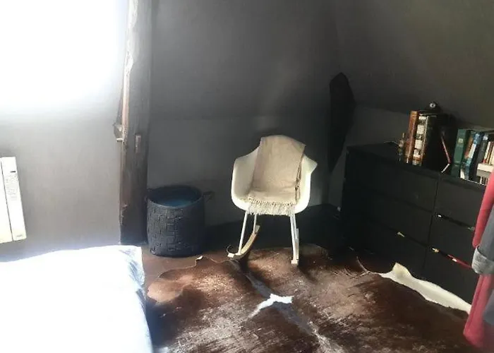 Holiday home Agreable Derriere Les Arenes De *